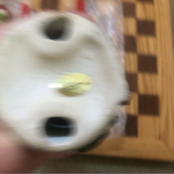 Hand Painted set of 2qty -8” Ceramic Santa Candle holders - lovely little detail - Picture 12 of 16